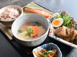 蔵元ごはん＆カフェ 酒蔵櫂