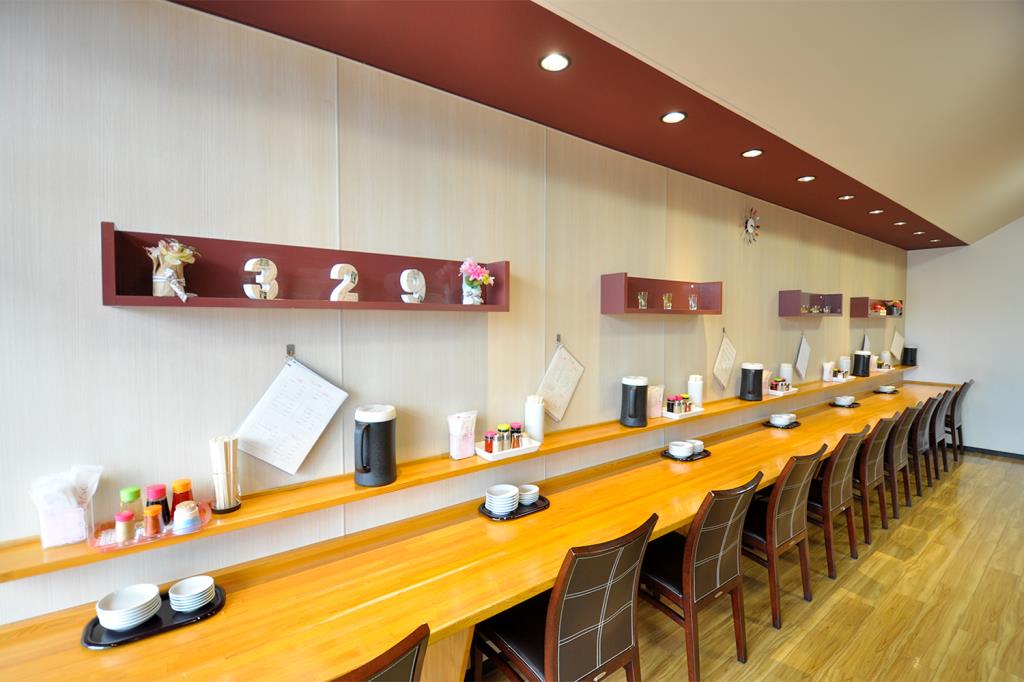 さんぷく昭和店 昭和町