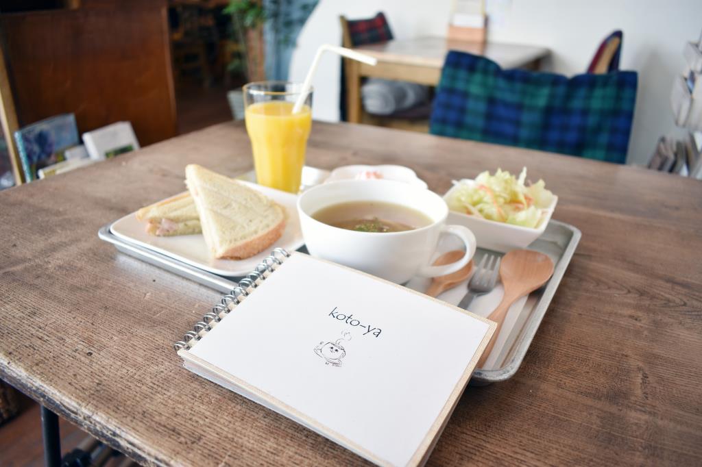 手仕事・雑貨・café koto-ya カフェ 喫茶 都留市 2