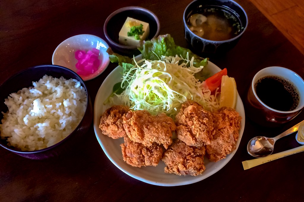 居酒屋ダイニングはなの舞 富士吉田店1