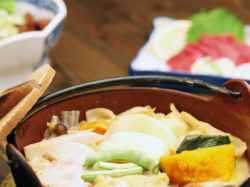 ほうとう蔵 歩成 フルーツライン店