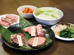 牛繁 富士急ハイランド前店