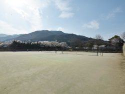 御勅使公園