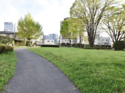 丸の内公園