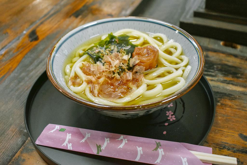 やながわ亭 大月市 和食・そば・うどん