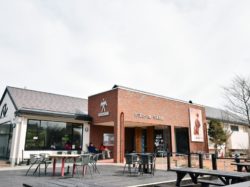 河口湖ミューズ館・与 勇輝館