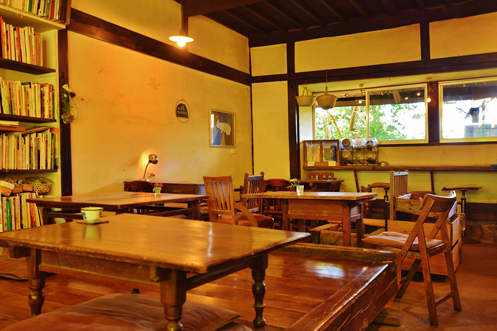 café くじらぐも 写真2