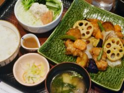 大戸屋 富士吉田店【閉店】
