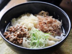 吉田うどん サファイ屋