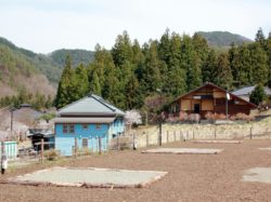都留市戸沢の森 和みの里（キャンプ場・和風コテージ 一位の宿）