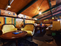 American Diner OLD HANGAR 昭和町 グルメ 3