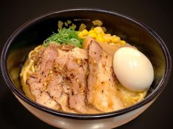 どさん子×とり鉄 玉穂医大前店 中央市 居酒屋 ラーメン 2
