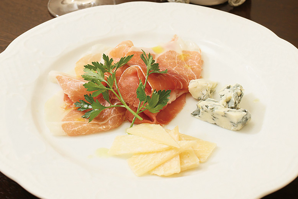 チーズ、生ハム