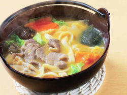 ほうとう蔵 歩成 河口湖店