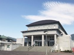 山梨市花かげホール