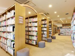 甲斐市立敷島図書館 甲斐市 図書館 2