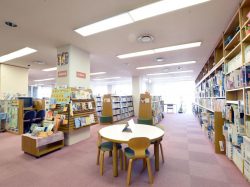 甲斐市立敷島図書館 甲斐市 図書館 3