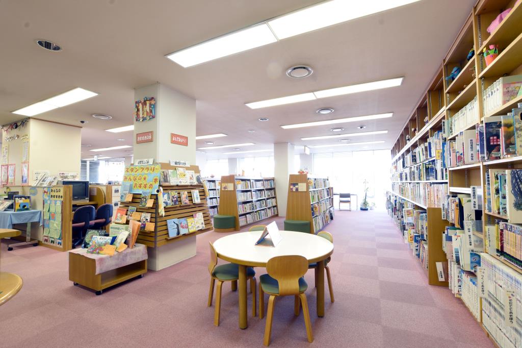 甲斐市立敷島図書館 甲斐市 図書館 3
