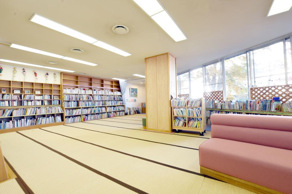 甲斐市立敷島図書館 甲斐市 図書館 4
