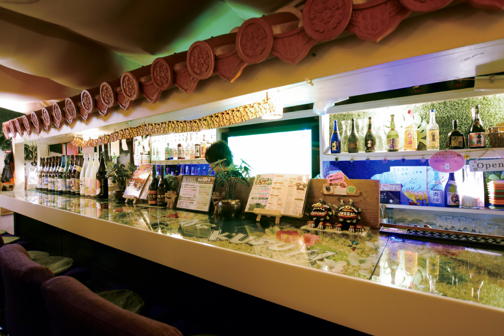 古酒家の店内2