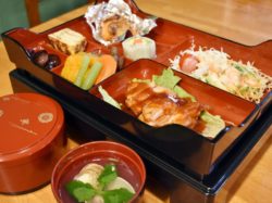 居酒屋ねんきん食堂