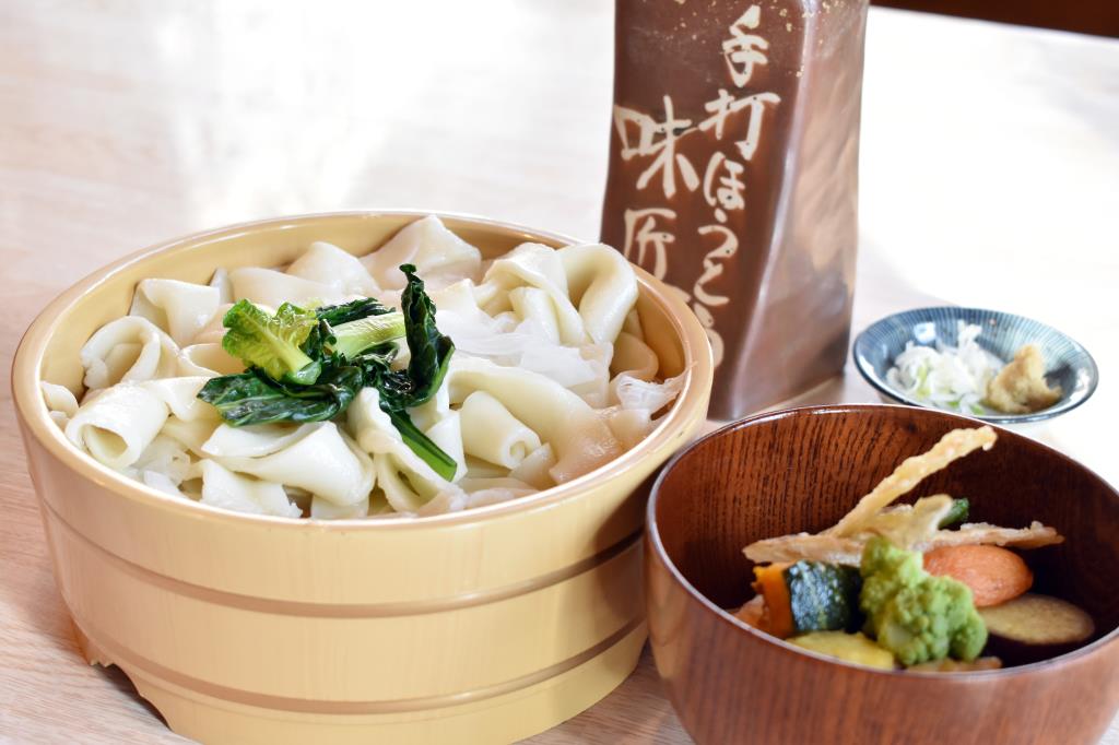 レストラン＆コテージ睦 北杜市 和食 1