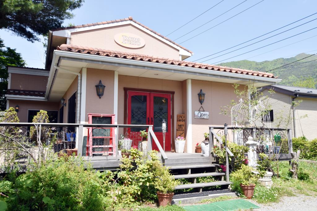 Cafe Perro 富士河口湖町 カフェ 喫茶店 5