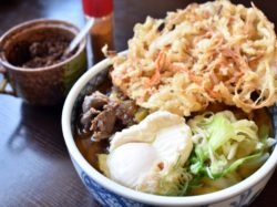 つるや食堂 富士吉田市 うどん 1