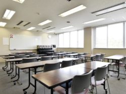 敷島総合公民館 甲斐市 遊ぶ学ぶ 文化施設 2