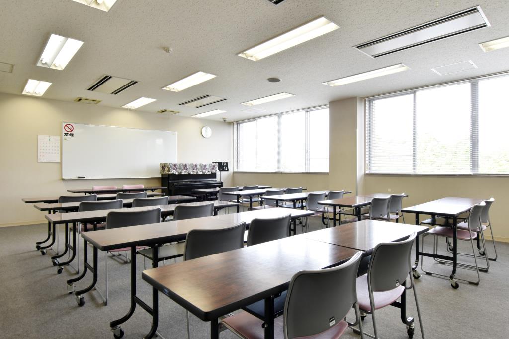 敷島総合公民館 甲斐市 遊ぶ学ぶ 文化施設 2