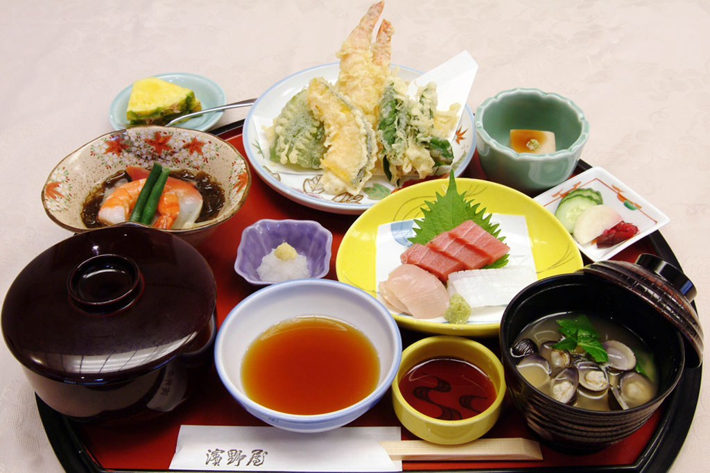 濱野屋粋膳 和DINING 大月市 グルメ 和食 1