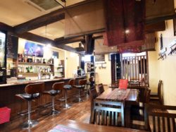 DINING 燻’s燻’s 昭和町 グルメ バー 3