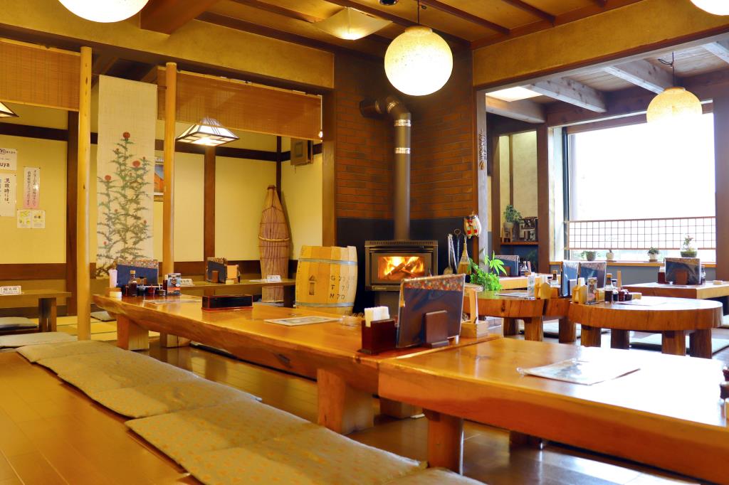 郷土料理 庄ヤ 山中湖村 グルメ ほうとう／郷土料理 3