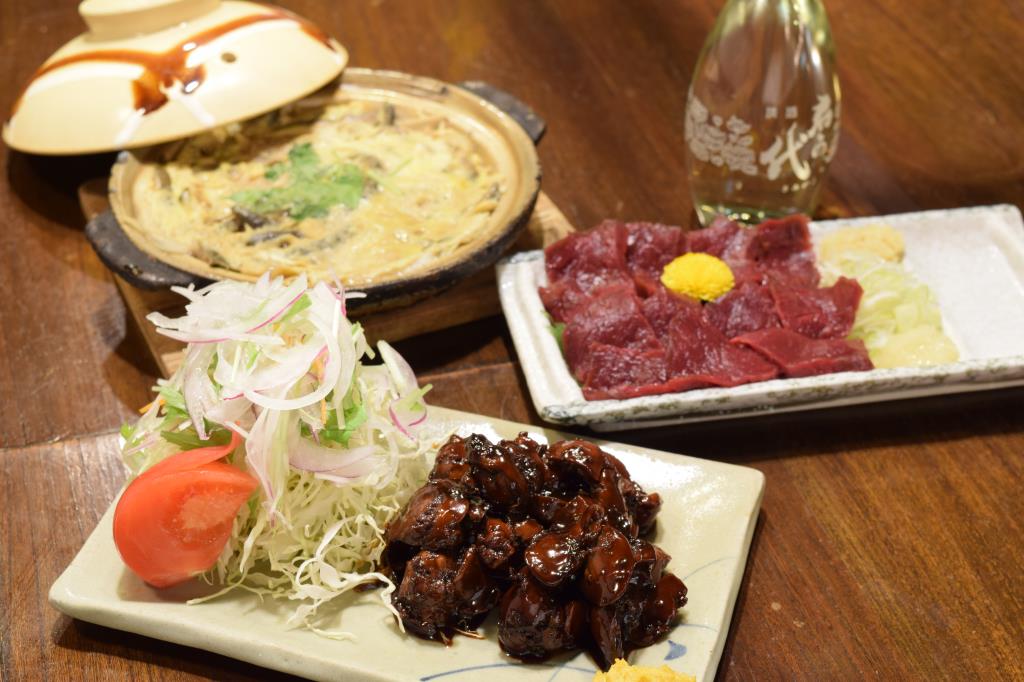 銀座江戸屋 甲府市 グルメ 郷土料理 1