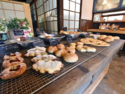 丸山パン 山梨市 パン 2