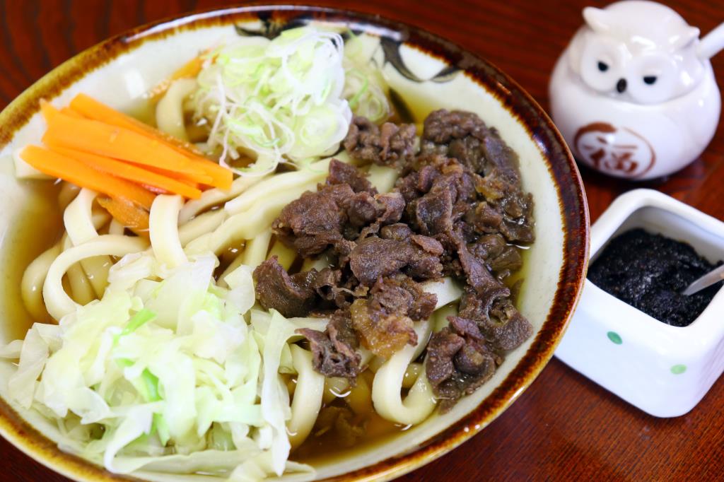 ホワイトハウス・うどん 富士吉田市 そば うどん 1