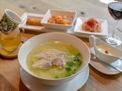 異彩中国菜館 湖宮
