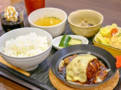くだもの厨房 オーチャードカフェ 街の駅やまなし店