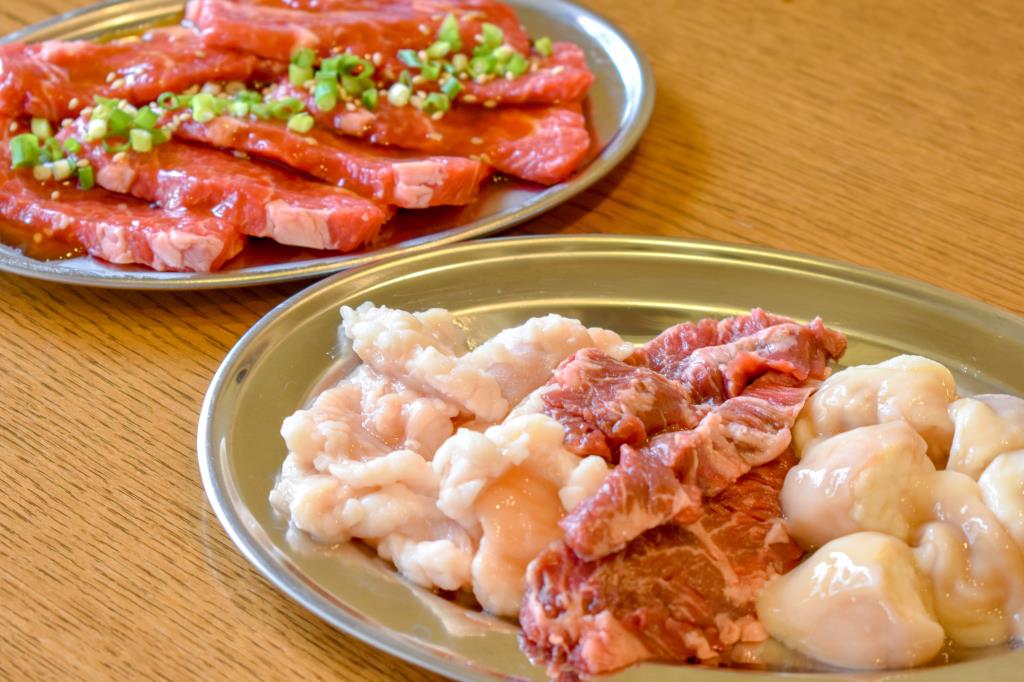 ホルモン食道 石和店 笛吹市 焼肉 1