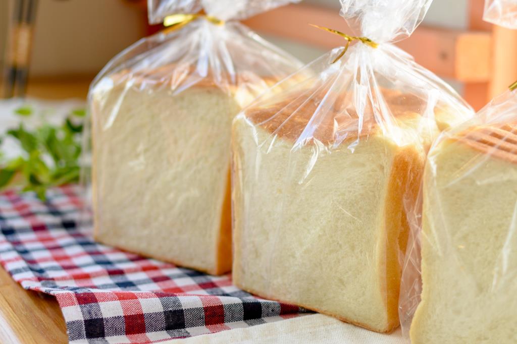 バス通りのパン屋さん なごみ 甲斐市 パン 1