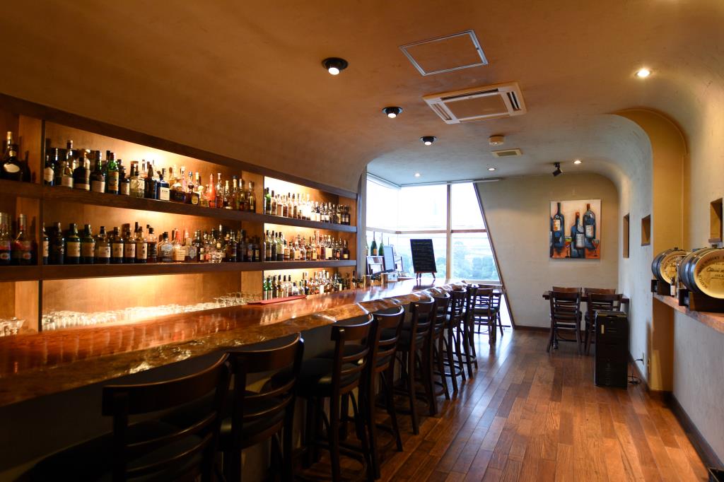 SHOT BAR ABERDEEN 昭和町 バー 4