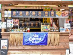SUGEEZ富士急ハイランド店 富士吉田市 ファミリー ファストフード 5