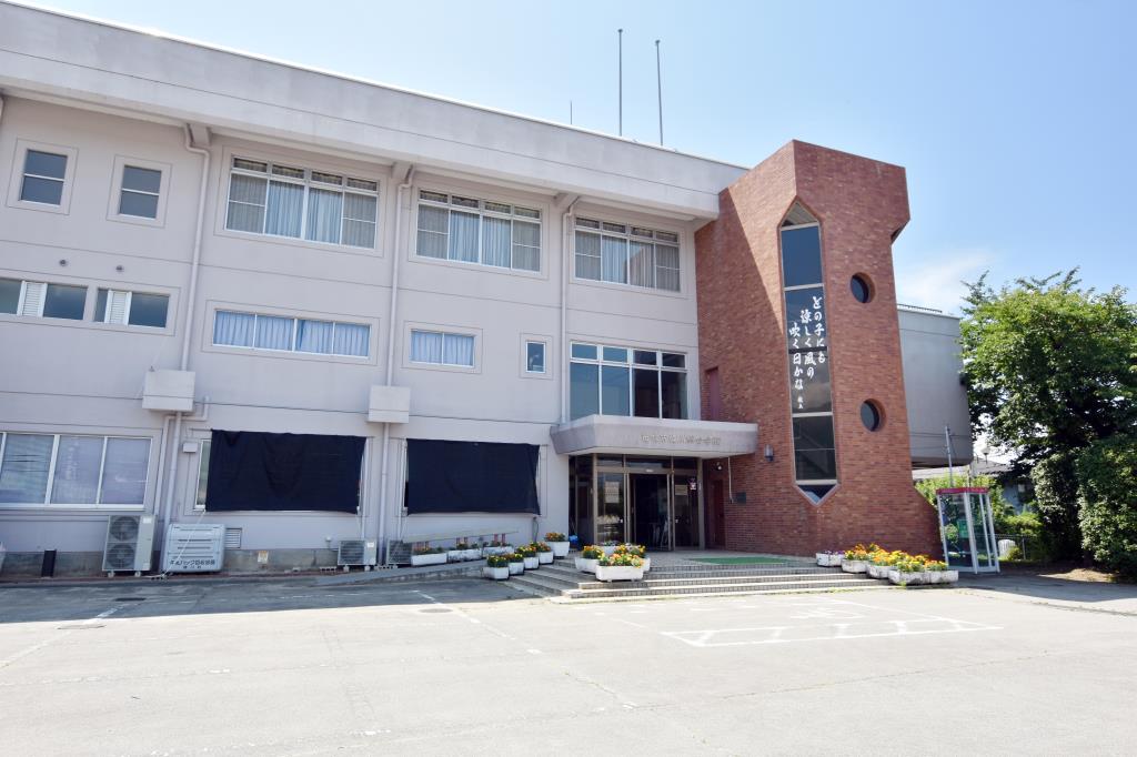 境川総合会館 笛吹市 遊ぶ学ぶ 文化施設 1