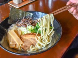 ラーメンきずな 甲府市 ラーメン 2