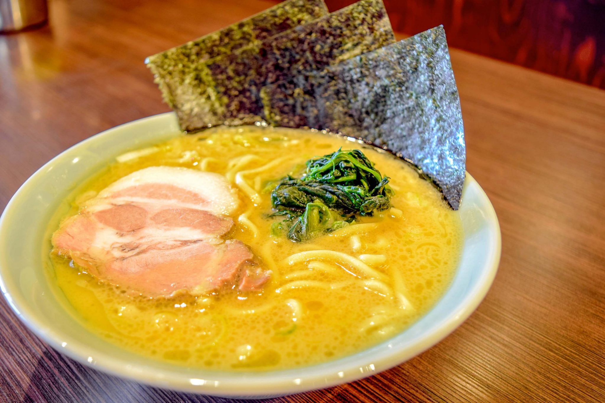 横浜家系 雷屋 – 甲府市