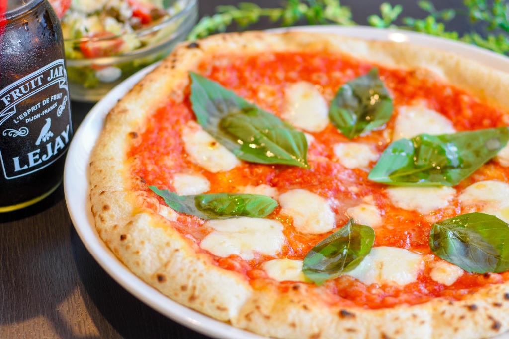 PIZZA BAR NAPOLI 甲府中央 イタリアン 1