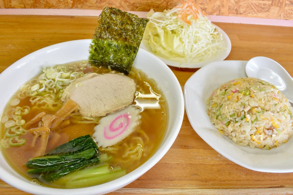ユタカ昭和店 昭和町 和食 2