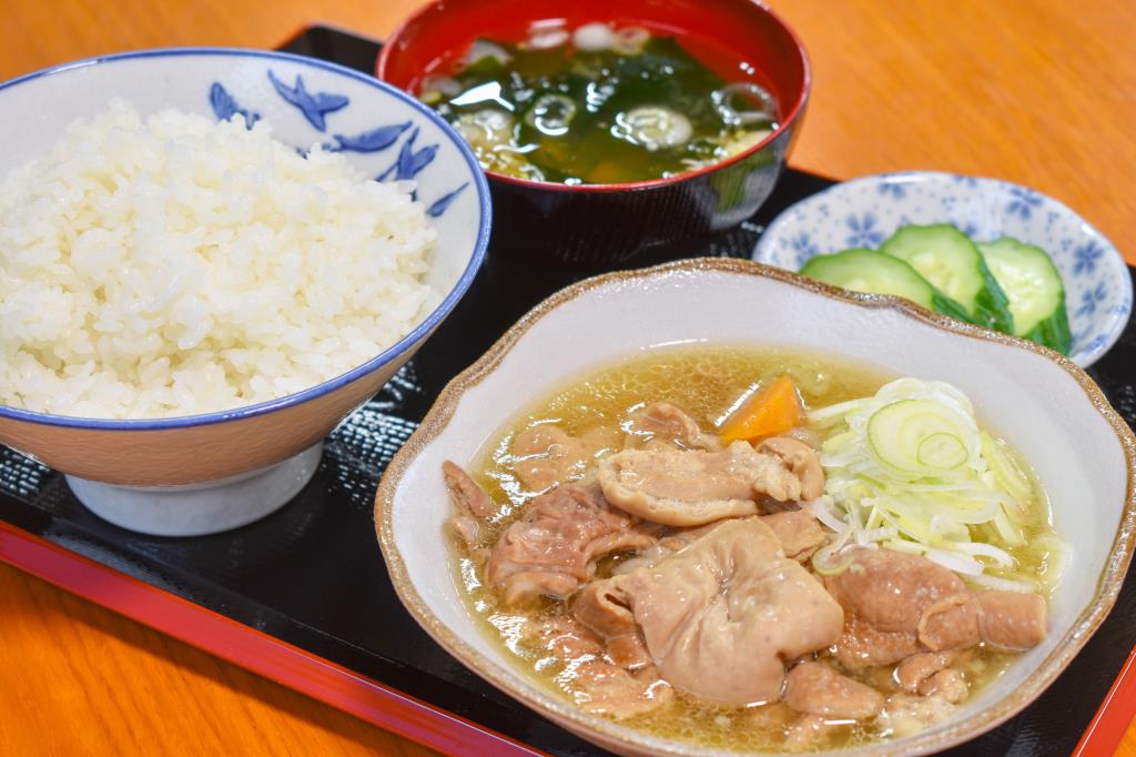もつ屋 本店 笛吹市 和食 2