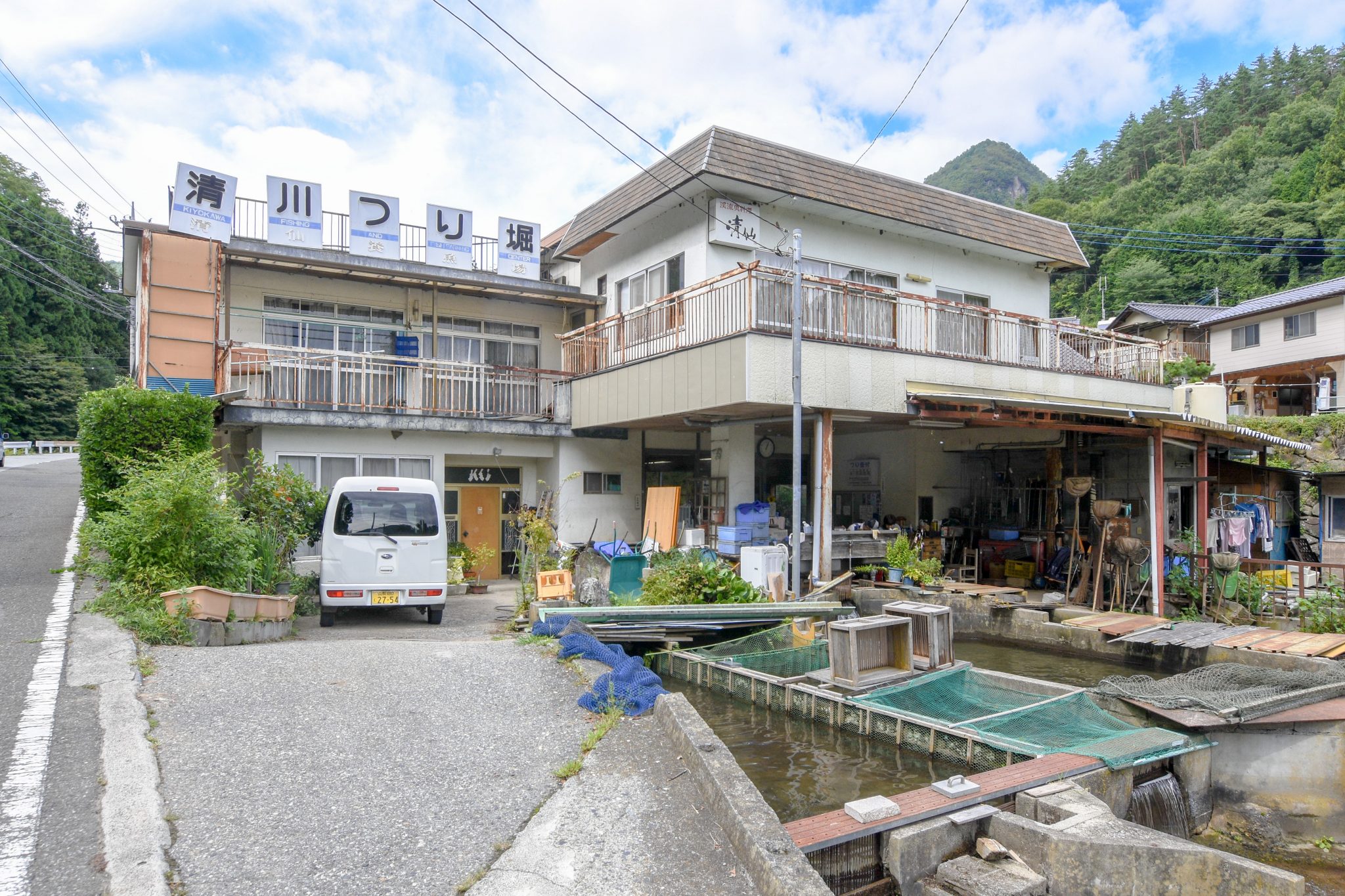 清川釣り堀 甲斐市 遊ぶ学ぶ 1
