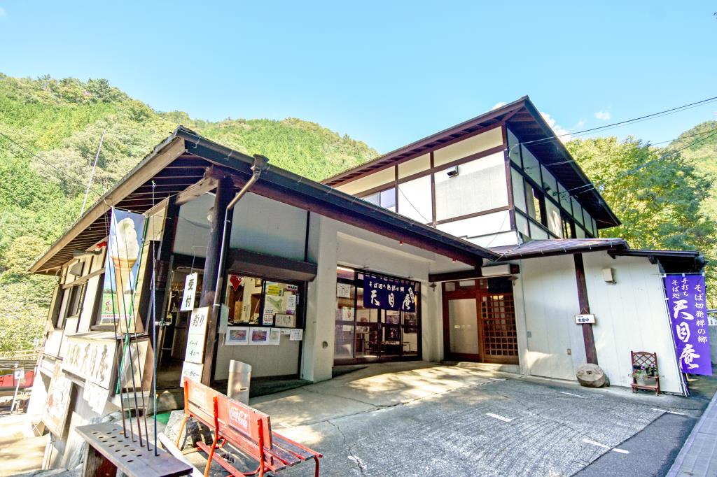 日川渓谷レジャーセンター キャンプ BBQ 甲州市 4